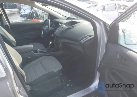 2017 Ford Escape S z USA, uszkodzony, nr VIN 1FMCU0F74HUE21256